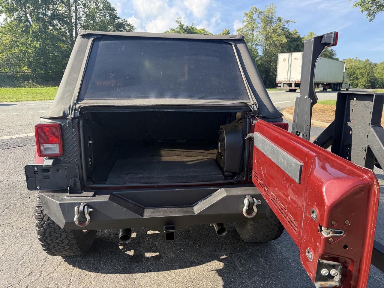 Jeep Wrangler 4WD 4dr Unlimited Sahara 2008