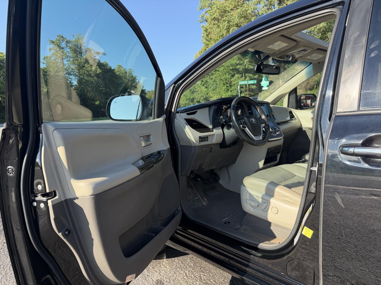 Jeep Wrangler 4WD 4dr Unlimited Sahara 2008