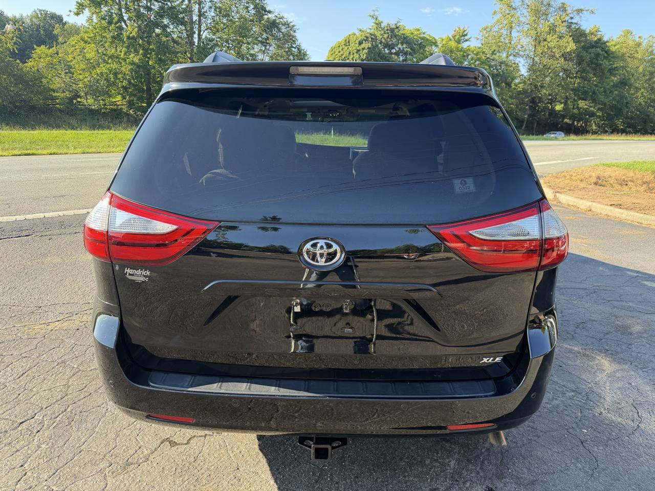 Toyota Sienna XLE Limited 2017