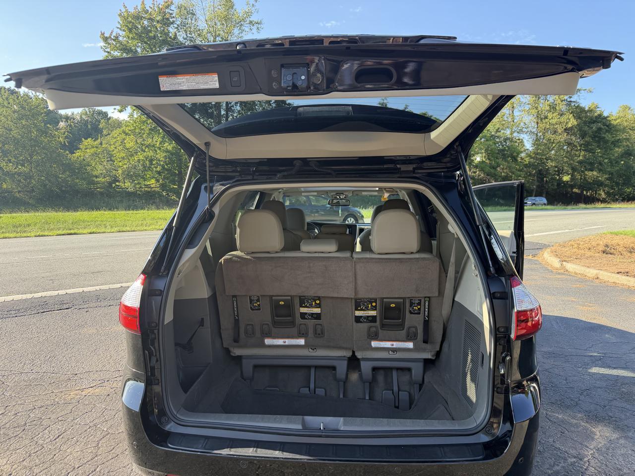 Toyota Sienna XLE Limited 2017