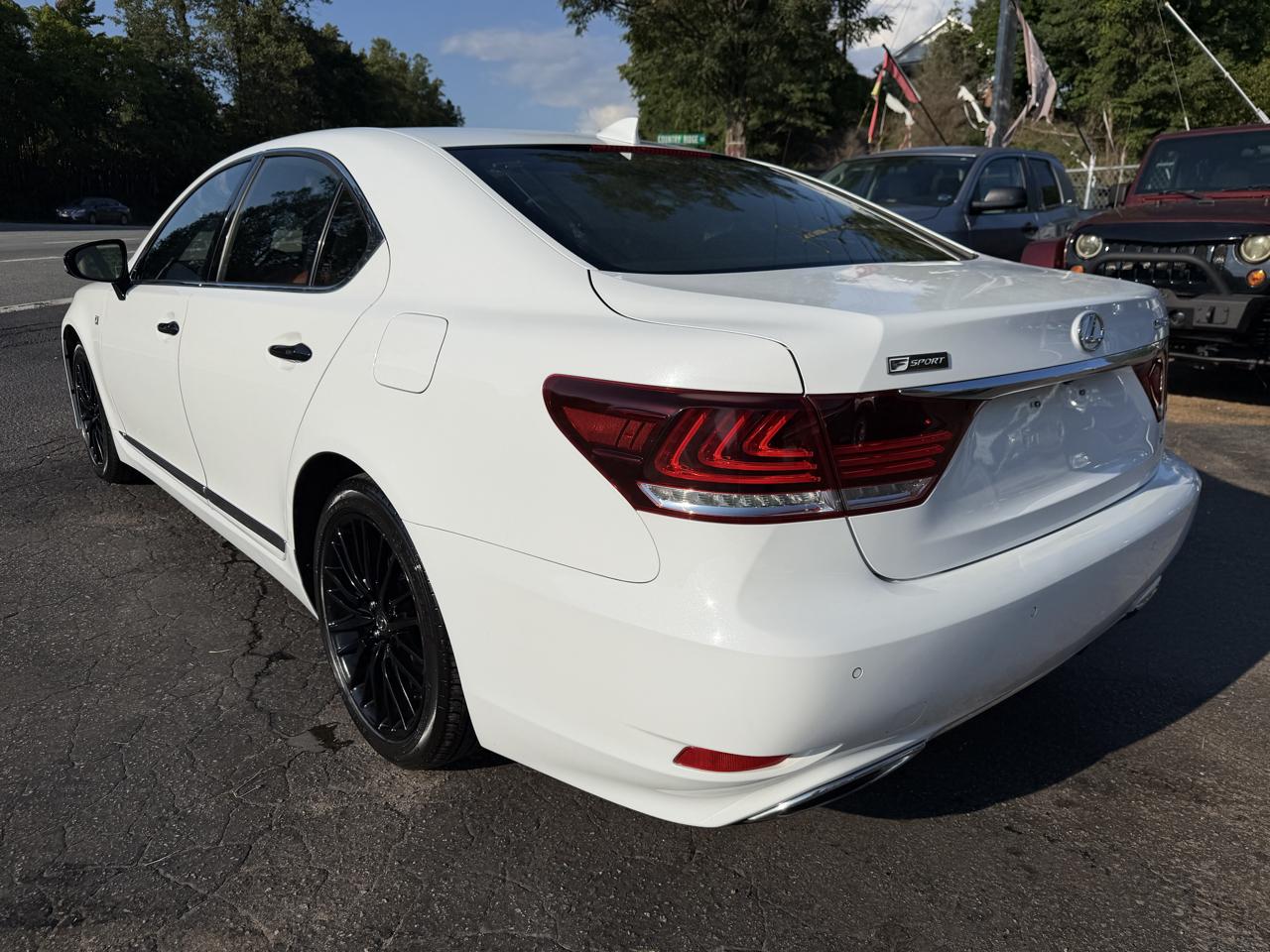Lexus LS 460 Crafted Line 4D Sedan 2015