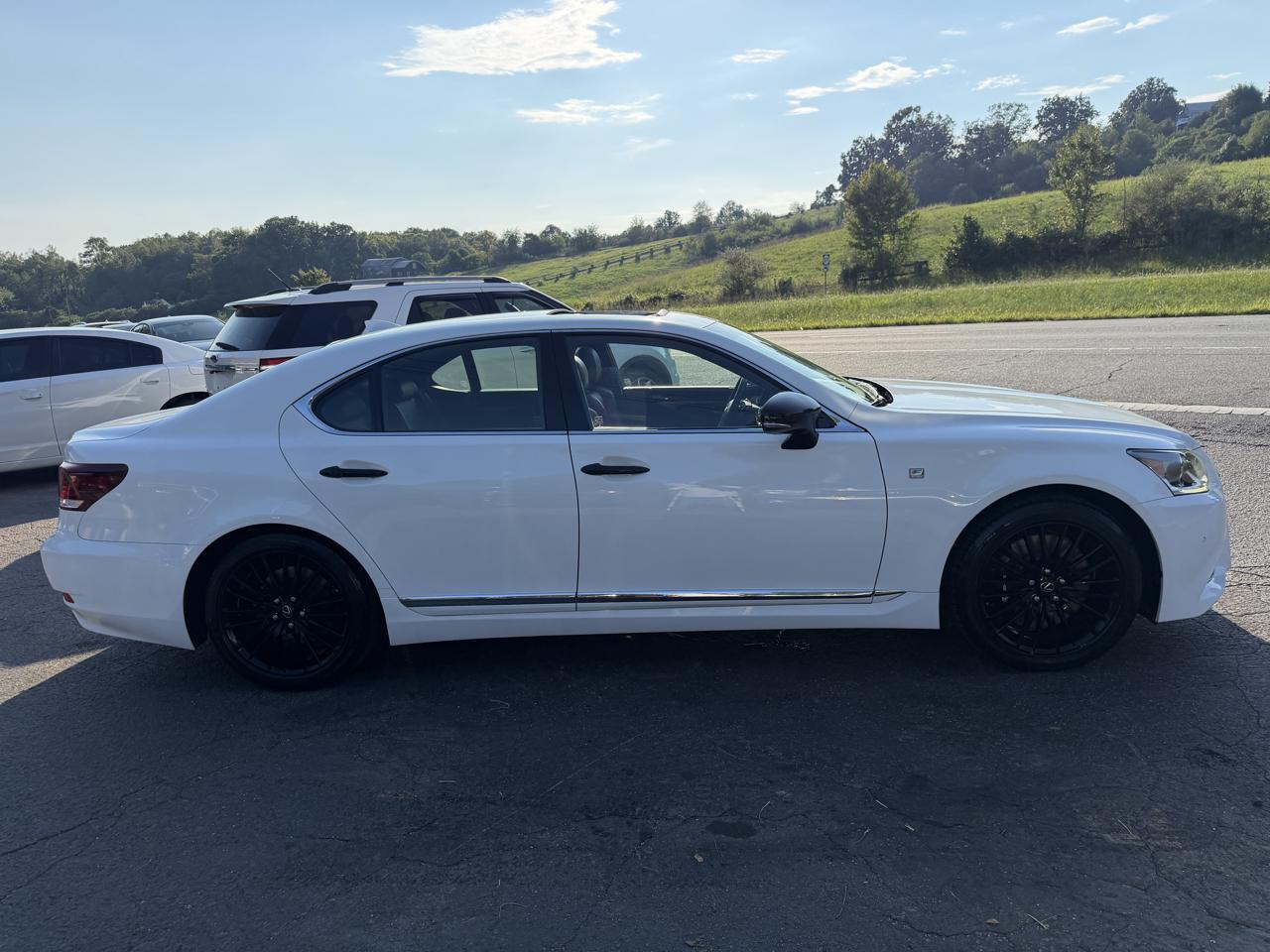 Lexus LS 460 Crafted Line 4D Sedan 2015