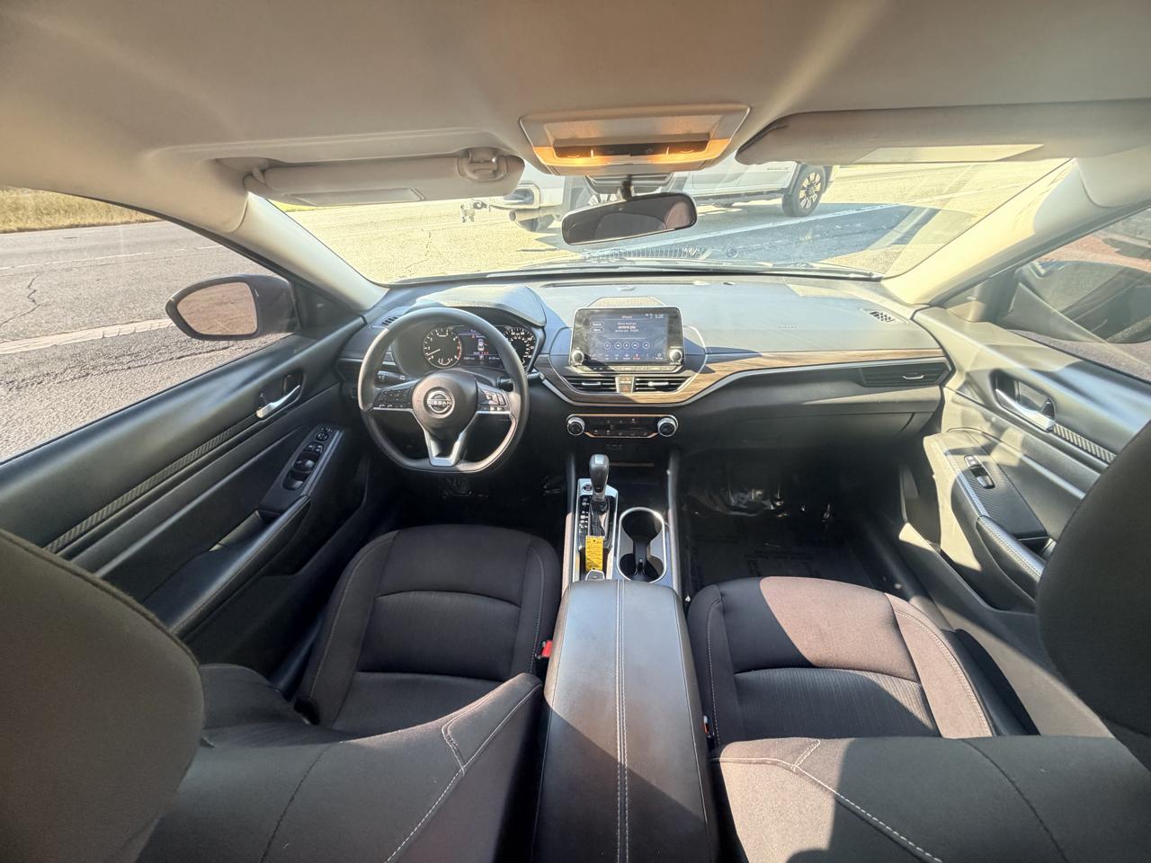Nissan Altima 2.5 SV Sedan 2024