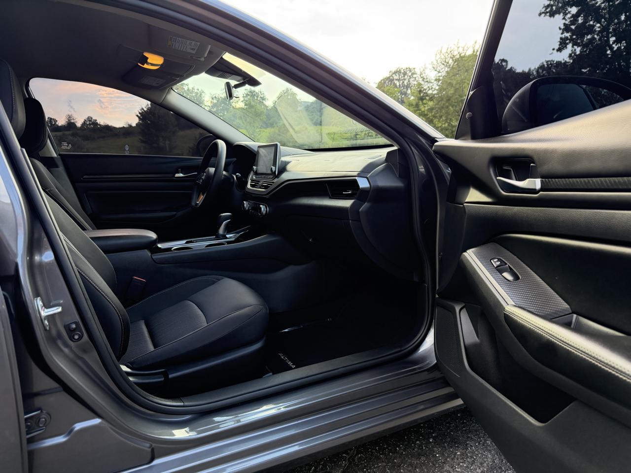 Nissan Altima 2.5 SV Sedan 2024