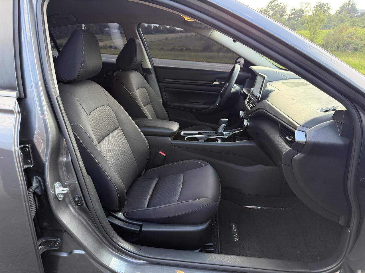 Nissan Altima 2.5 SV Sedan 2024