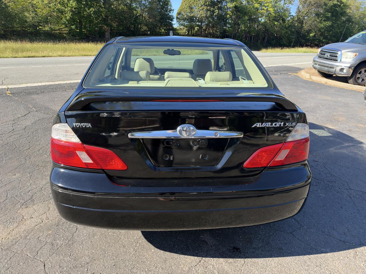 Toyota Avalon XLS 2004