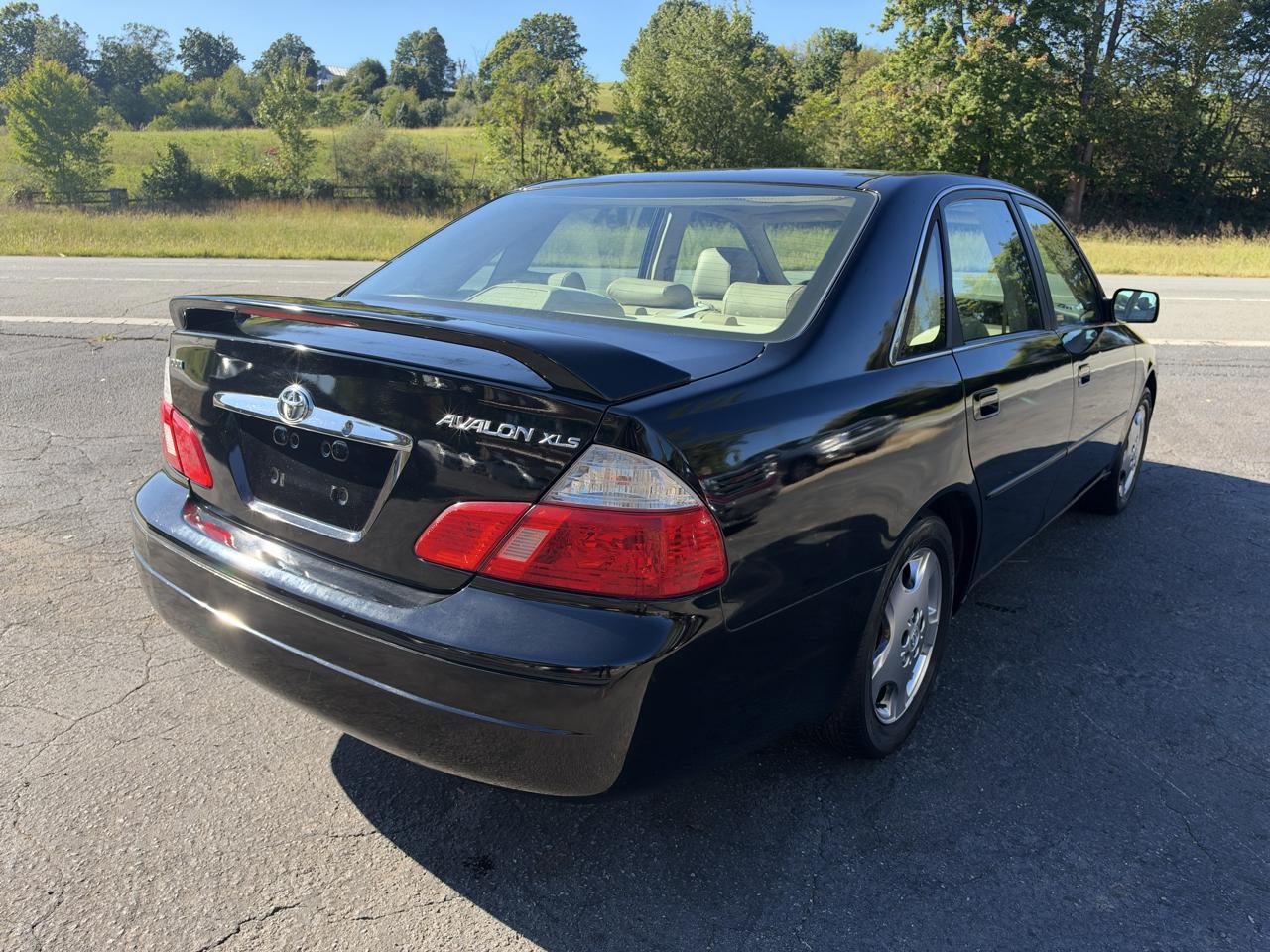Toyota Avalon XLS 2004
