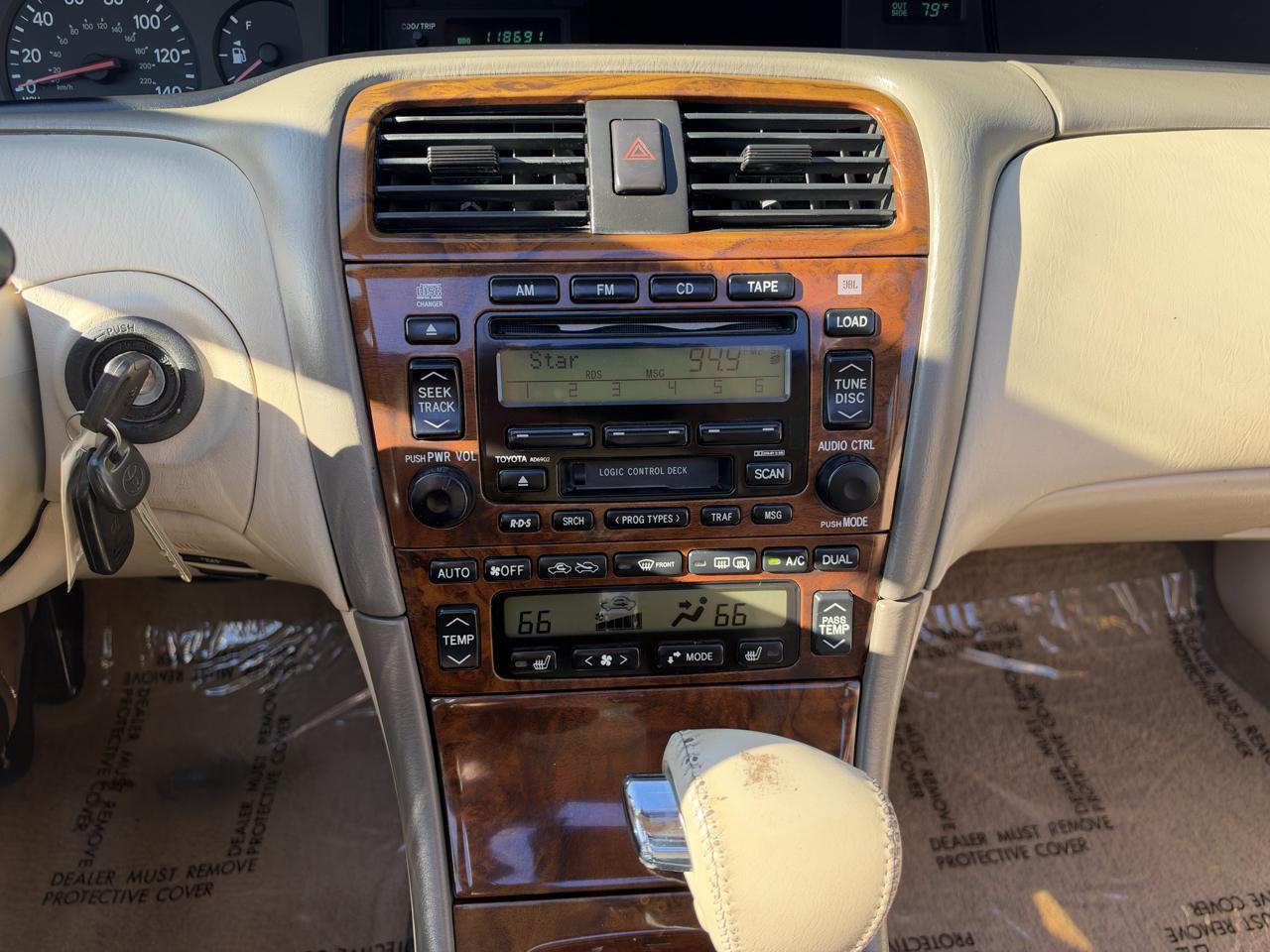 Toyota Avalon XLS 2004