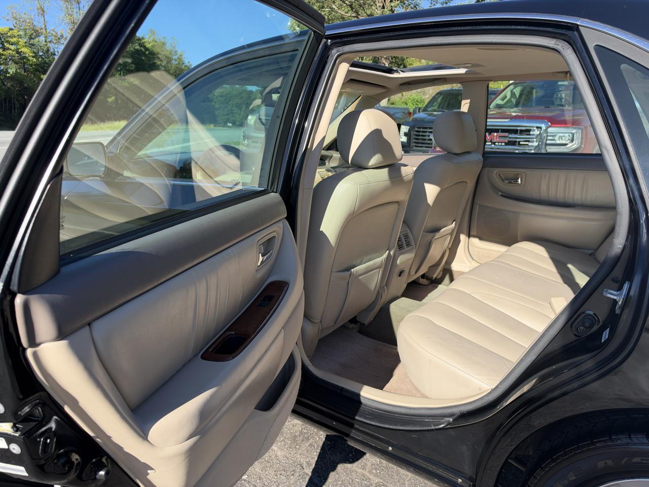 Toyota Avalon XLS 2004