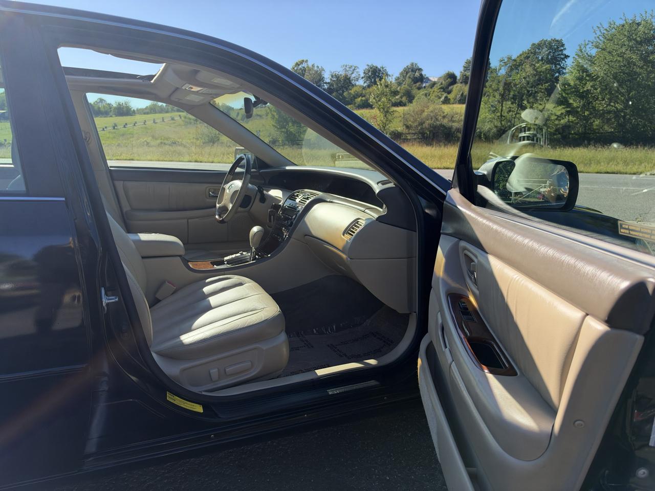 Toyota Avalon XLS 2004