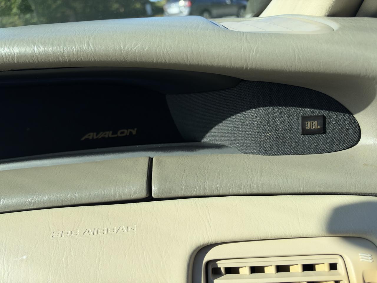 Toyota Avalon XLS 2004