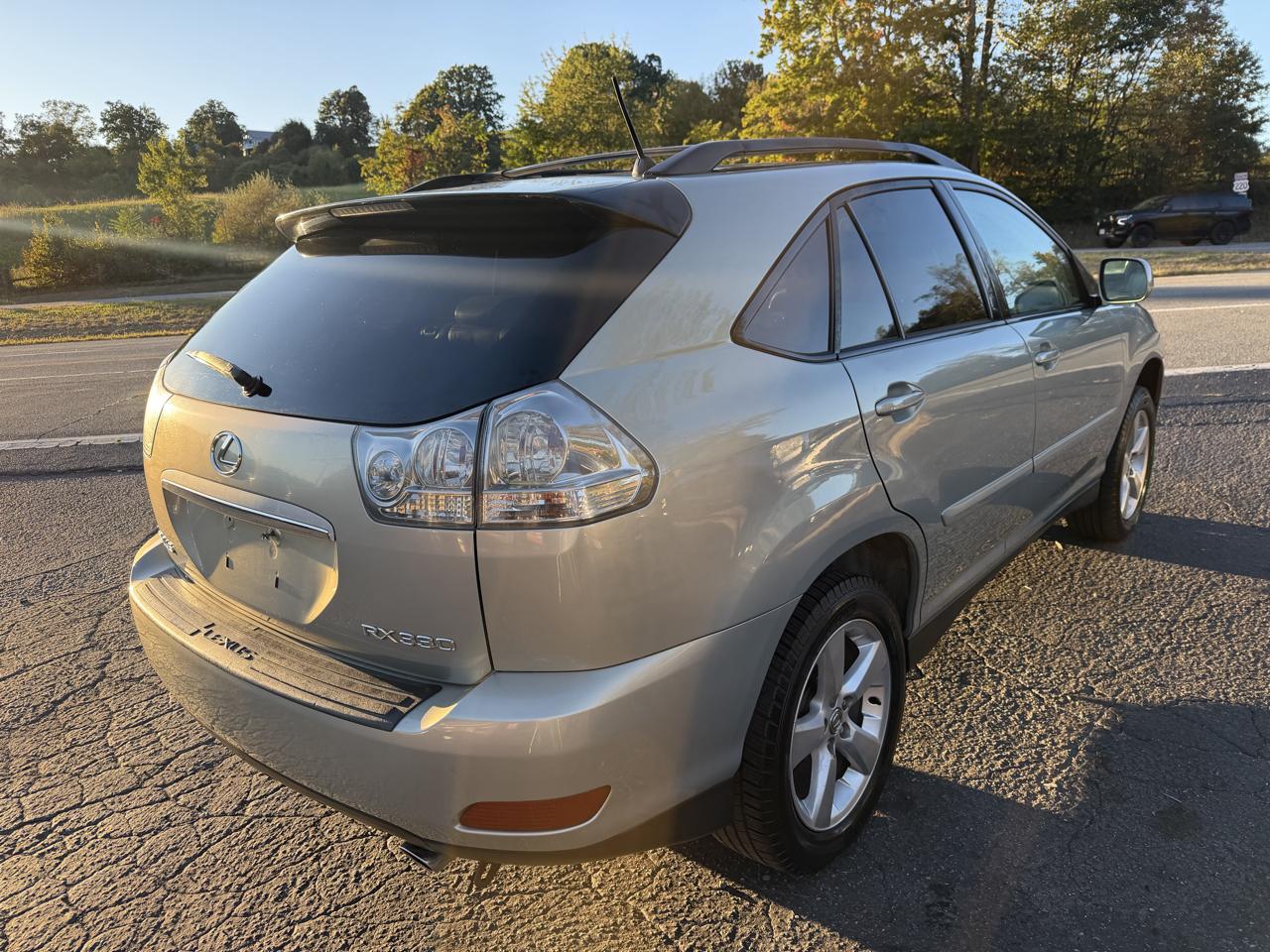 Lexus RX 330 4dr SUV AWD 2005