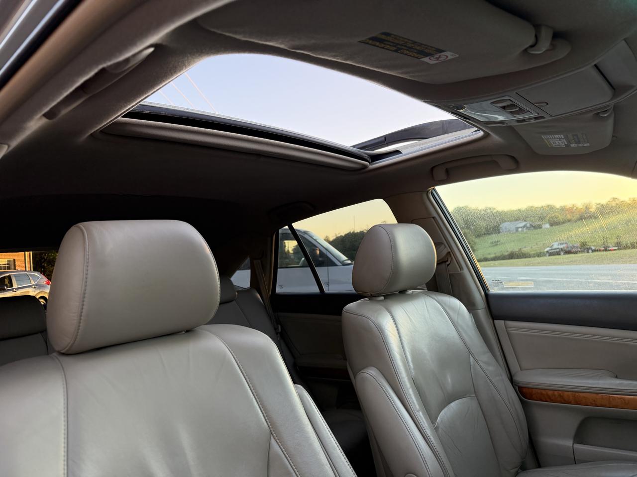 Lexus RX 330 4dr SUV AWD 2005