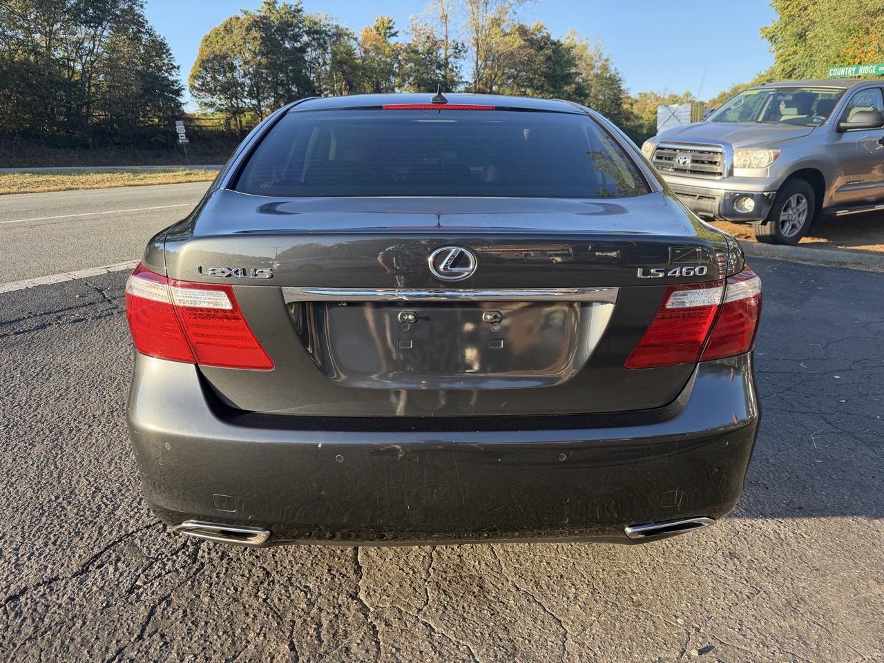 Lexus LS 460 4dr Sdn RWD 2009