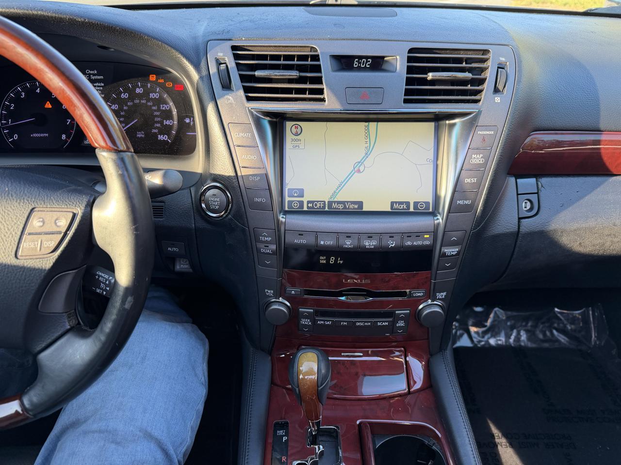 Lexus LS 460 4dr Sdn RWD 2009