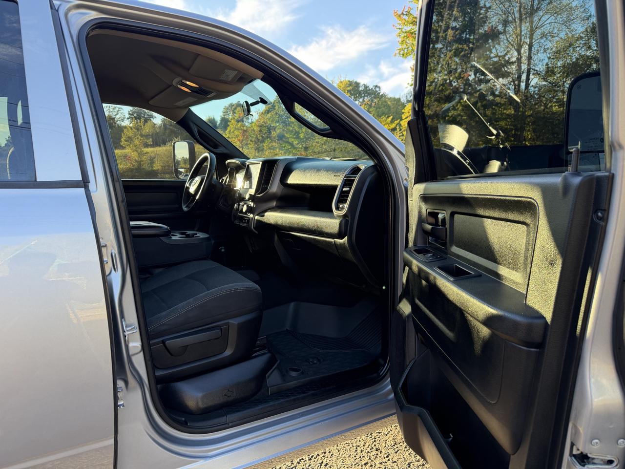 RAM 2500 SLT Crew Cab 4WD 2020