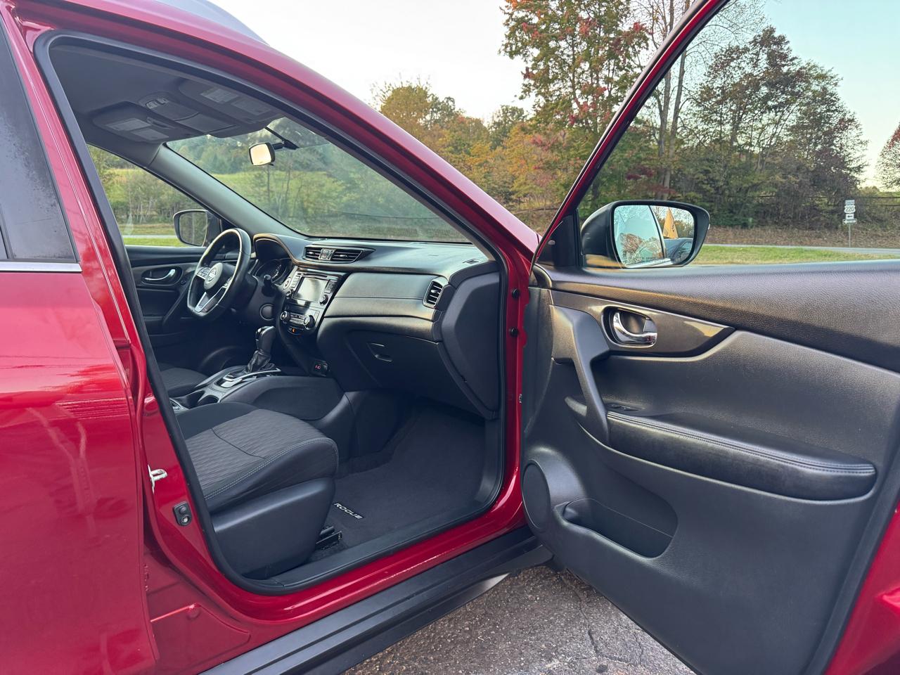 Nissan Rogue AWD SV 2018