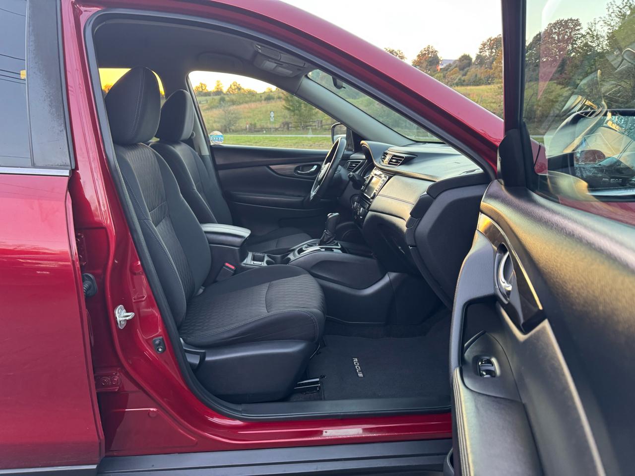 Nissan Rogue AWD SV 2018
