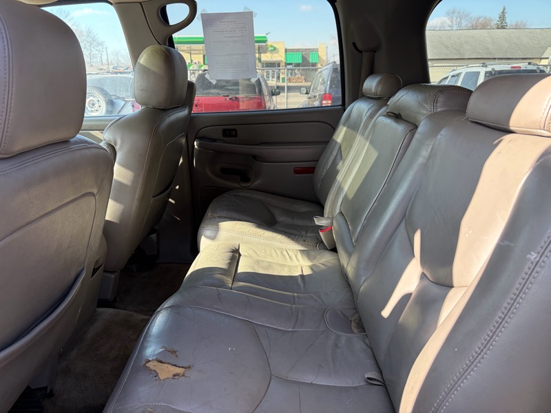 GMC Yukon XL 1500 2WD 2005