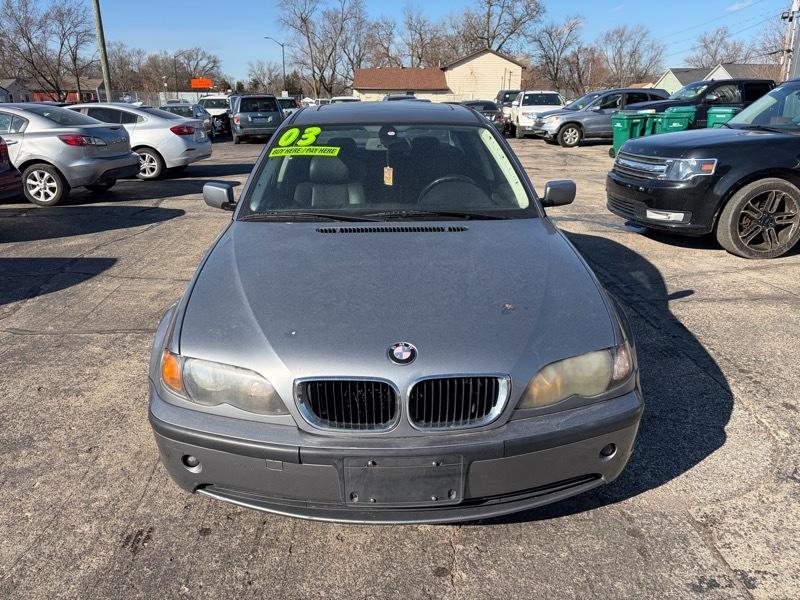 BMW 3-Series 325i Sedan 2003