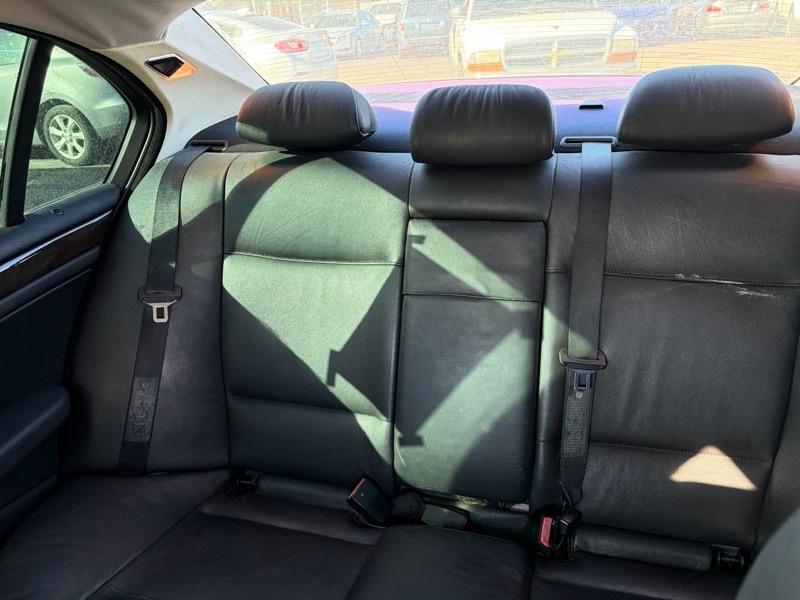 BMW 3-Series 325i Sedan 2003