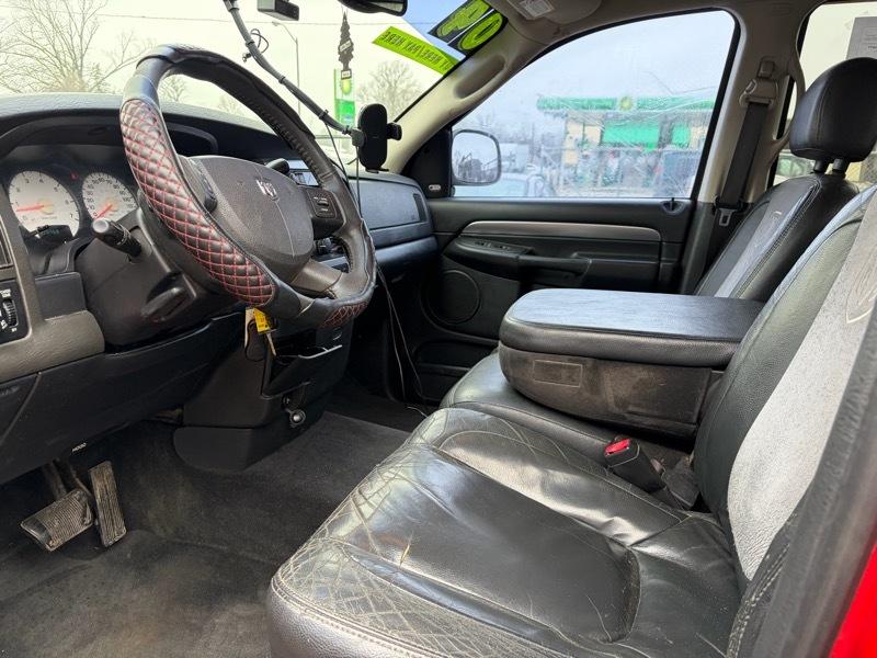 Dodge Ram 1500 ST Quad Cab 4WD 2004