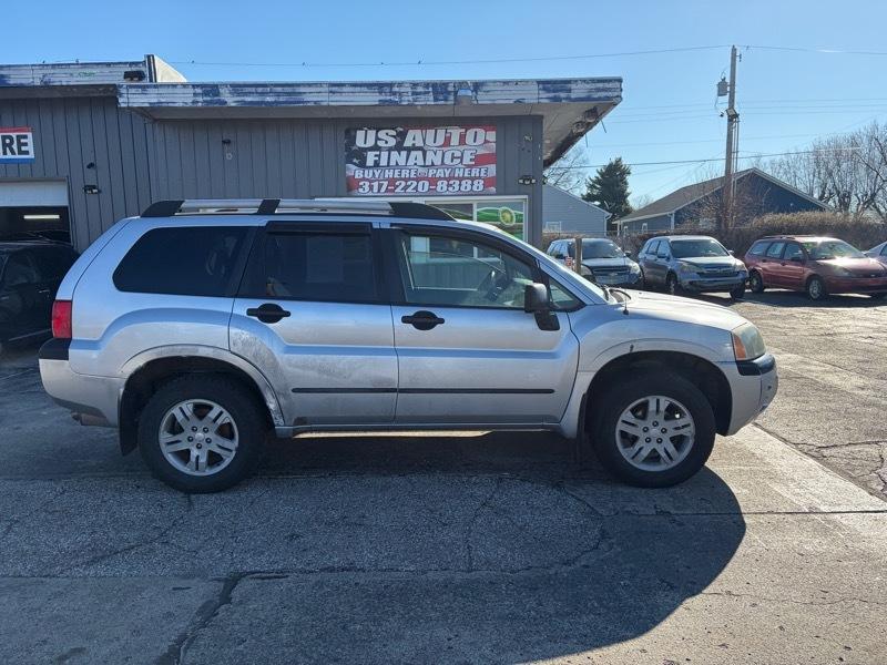 2004 Mitsubishi Endeavor LS FWD