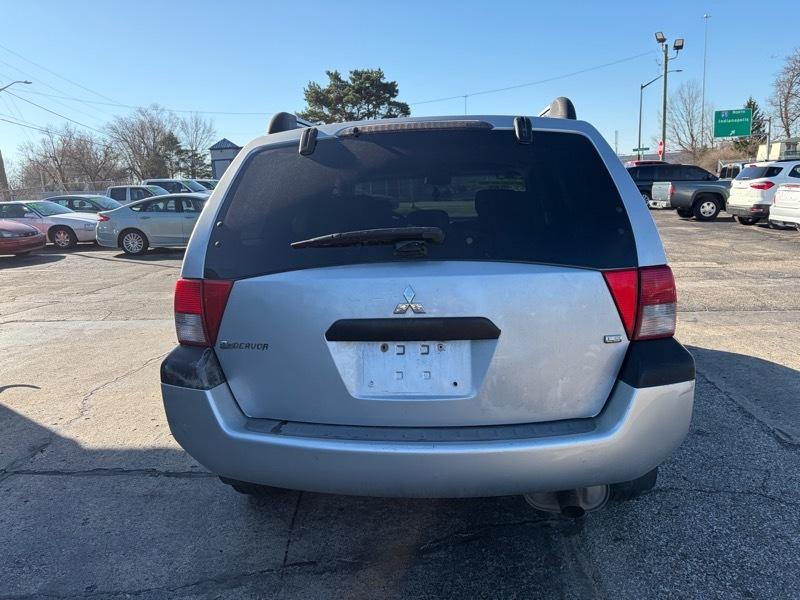 Mitsubishi Endeavor LS FWD 2004