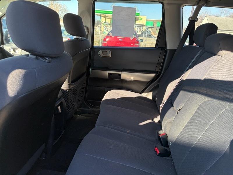 Mitsubishi Endeavor LS FWD 2004