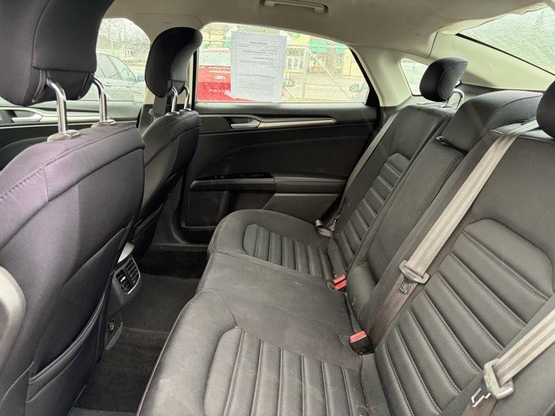 Ford Fusion Hybrid SE 2013