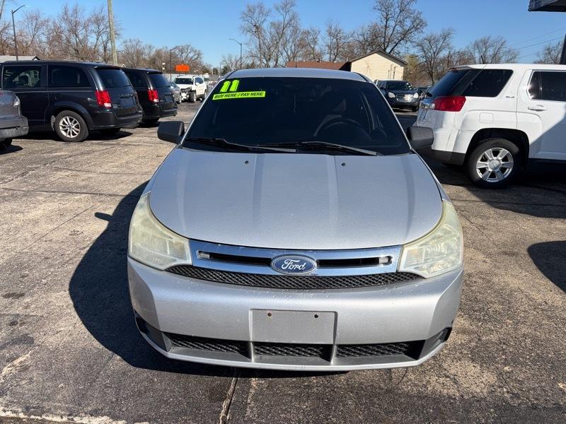 Ford Focus SE Sedan 2011