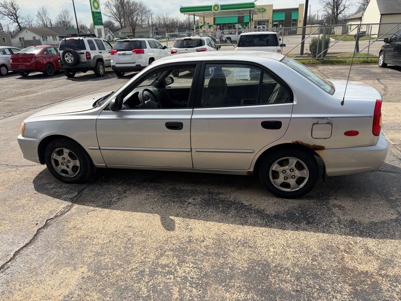 Hyundai Accent  2002