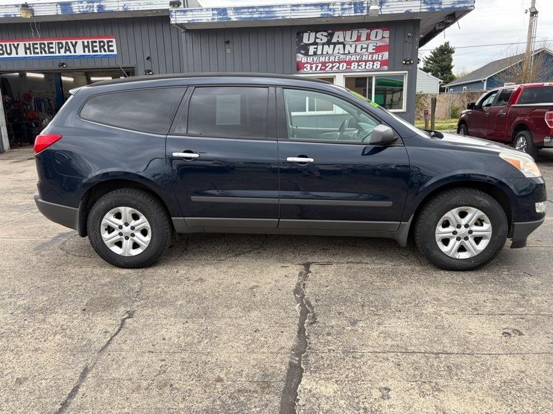 2011 Chevrolet Traverse LS FWD w/PDC