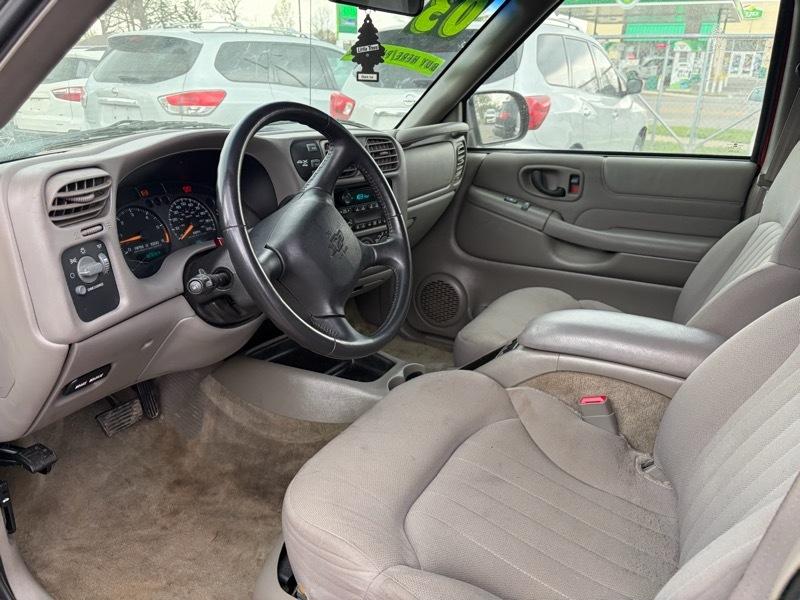 Chevrolet Blazer 4-Door 4WD LS 2003