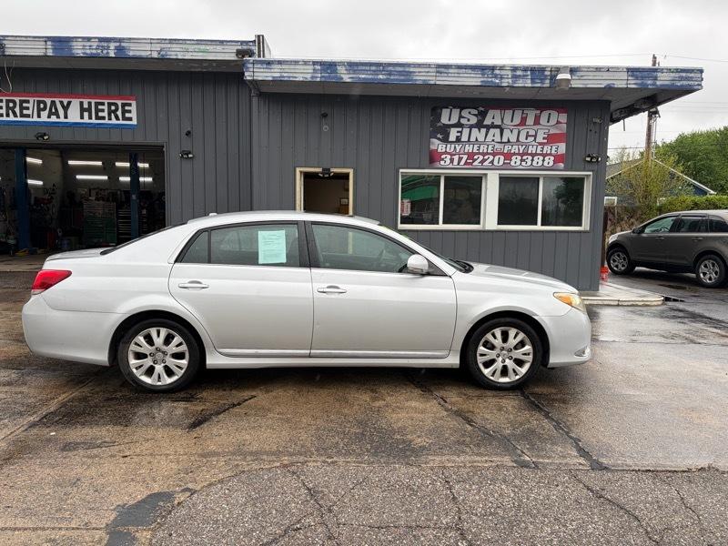 Toyota Avalon Base 2011