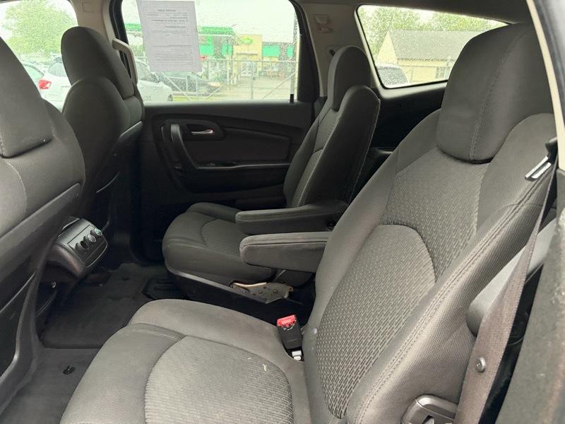 Chevrolet Traverse LT1 FWD 2010