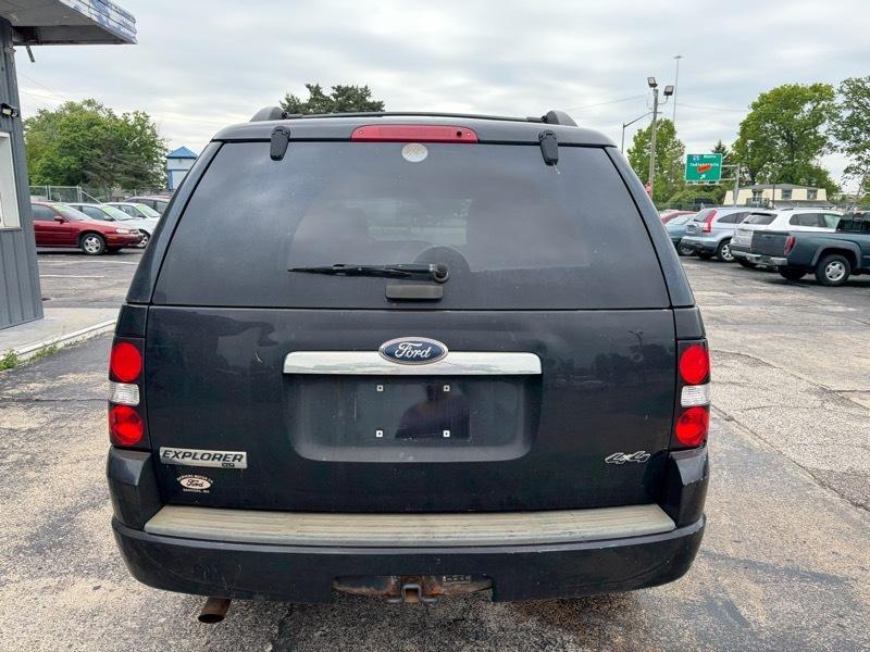 Ford Explorer XLT 4.0L 4WD 2010