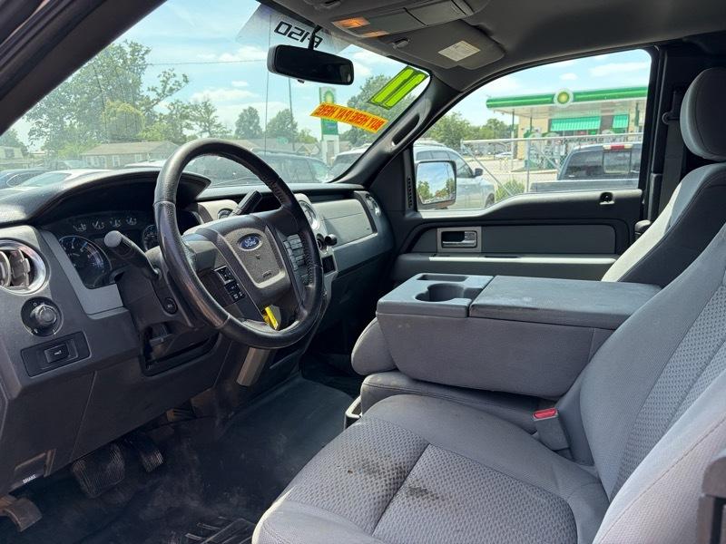 Ford F-150 XL SuperCab 8-ft. Bed 4WD 2011