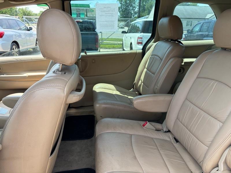Mazda MPV LX 2005
