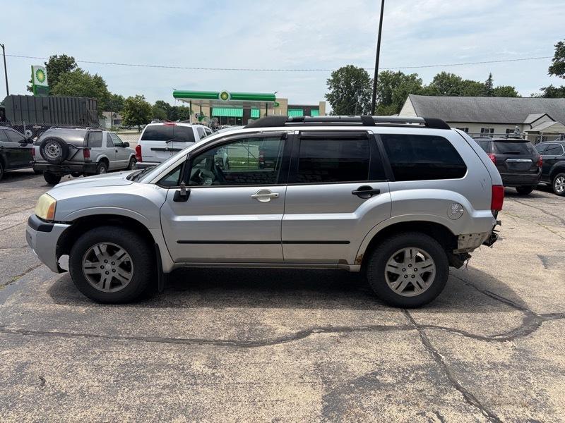 Mitsubishi Endeavor LS FWD 2004