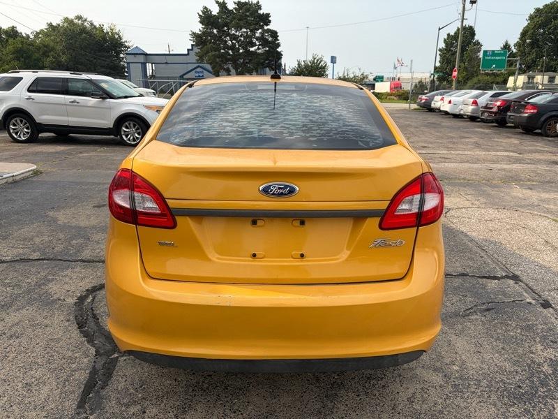 Ford Fiesta SEL Sedan 2012
