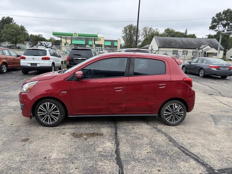Mitsubishi Mirage photo 2