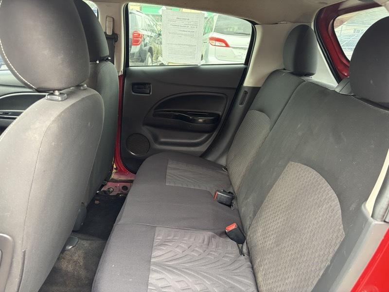 Mitsubishi Mirage photo 6