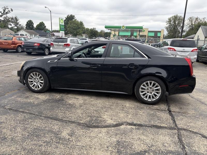 Cadillac CTS photo 2
