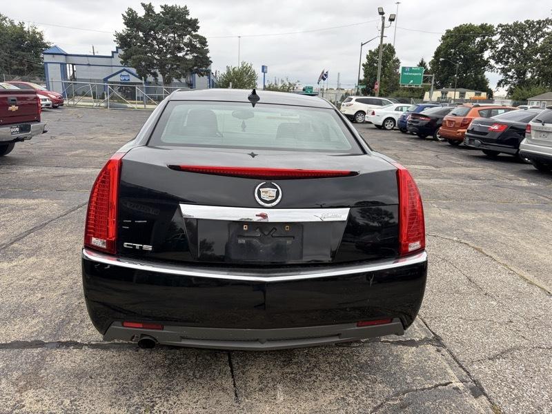 Cadillac CTS photo 4