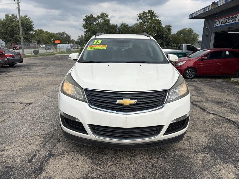 Chevrolet Traverse photo 3