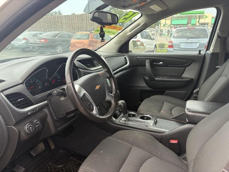 Chevrolet Traverse photo 5