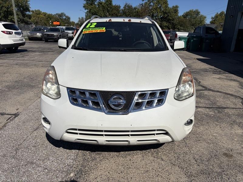 Nissan Rogue photo 3