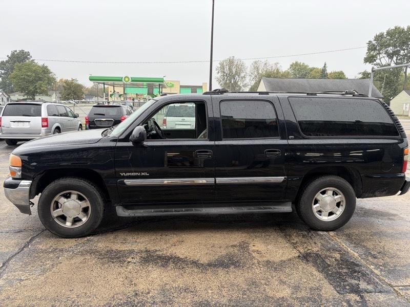 GMC Yukon XL 1500 2WD 2005