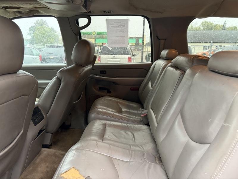 GMC Yukon XL 1500 2WD 2005